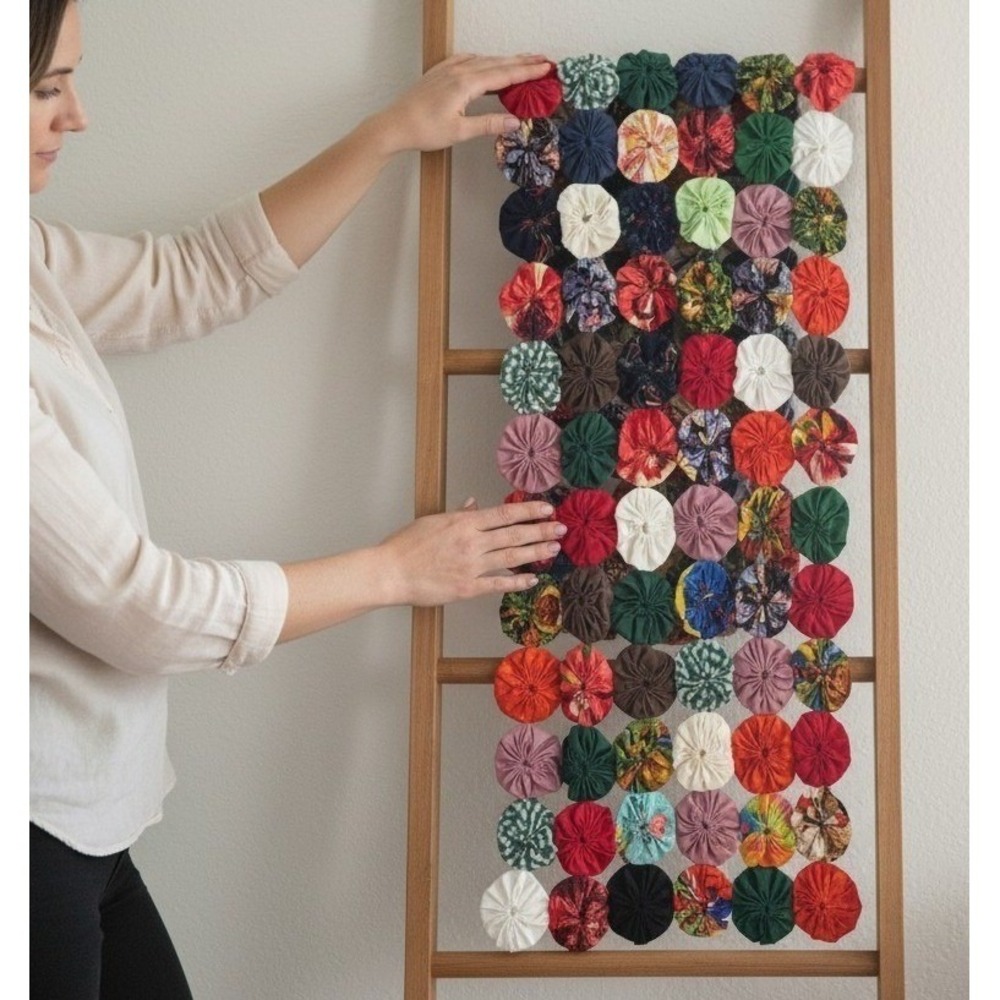 Handmade 2 Yo-Yo Quilt Textile Art Boho Table Runner Wall Hanging Cottagecore - Picture 3 of 14